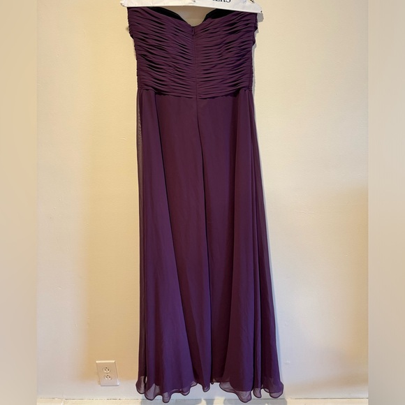 Bari Jay strapless wedding guest dress in eggplant color size 12 (fits like 8) - Picture 2 of 3